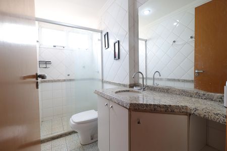 Studio para alugar com 55m², 2 quartos e 2 vagasBanheiro da Suíte 1