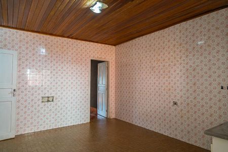 Casa à venda com 185m², 4 quartos e 2 vagas Casa à venda com 185m², 4 quartos e 2 vagasCozinha