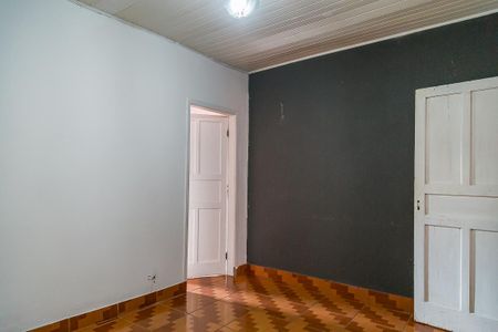 Casa à venda com 185m², 4 quartos e 2 vagas Casa à venda com 185m², 4 quartos e 2 vagasSala