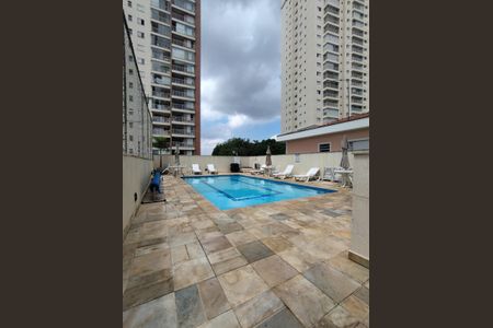 Apartamento à venda com 70m², 3 quartos e 1 vagaÁrea comum - Piscina