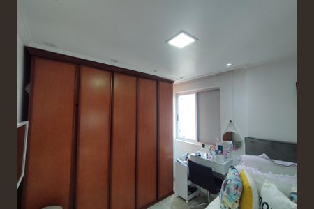 Apartamento à venda com 70m², 3 quartos e 1 vagaQuarto 2