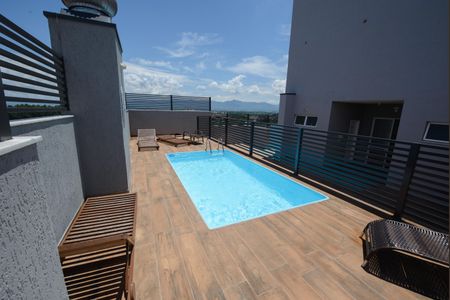 Apartamento para alugar com 75m², 2 quartos e 1 vagaÁrea comum - Piscina