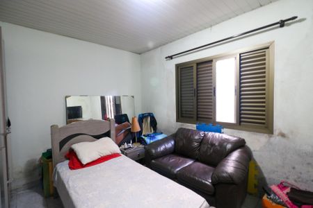 Casa à venda com 150m², 2 quartos e 2 vagasQuarto