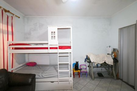 Casa à venda com 150m², 2 quartos e 2 vagasSala