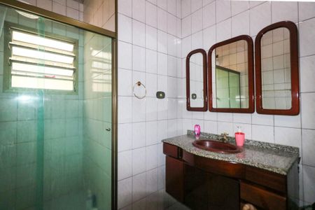 Casa à venda com 150m², 2 quartos e 2 vagasBanheiro