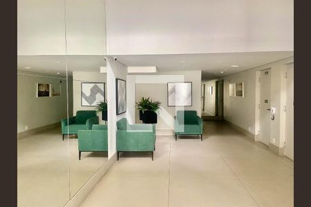 Apartamento à venda com 60m², 2 quartos e 1 vaga Apartamento à venda com 60m², 2 quartos e 1 vagaHall