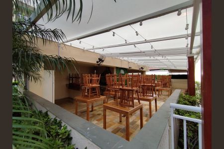 Apartamento à venda com 57m², 2 quartos e 1 vagaÁrea comum Churrasqueira