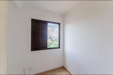 Apartamento à venda com 72m², 3 quartos e 2 vagasQuarto 2