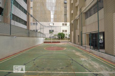 Apartamento à venda com 315m², 4 quartos e 2 vagas Apartamento à venda com 315m², 4 quartos e 2 vagasQuadra Esportiva