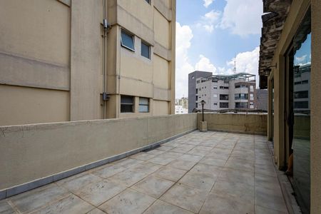 Apartamento à venda com 315m², 4 quartos e 2 vagas Apartamento à venda com 315m², 4 quartos e 2 vagasCobertura/Terraço