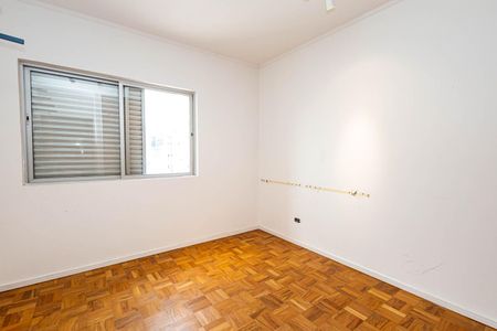 Apartamento à venda com 315m², 4 quartos e 2 vagas Apartamento à venda com 315m², 4 quartos e 2 vagasQuarto 4