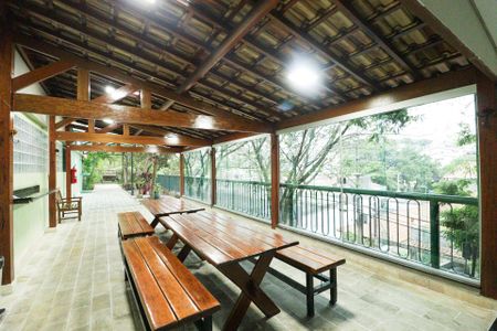 Apartamento à venda com 167m², 4 quartos e 2 vagas Apartamento à venda com 167m², 4 quartos e 2 vagasChurrasqueira