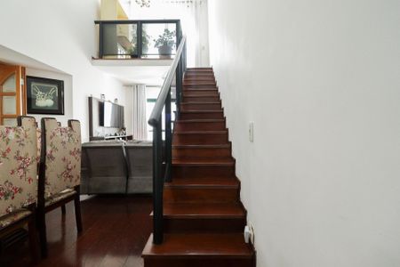 Apartamento à venda com 167m², 4 quartos e 2 vagas Apartamento à venda com 167m², 4 quartos e 2 vagasSala