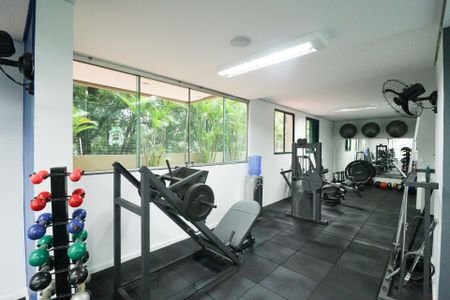 Apartamento à venda com 167m², 4 quartos e 2 vagas Apartamento à venda com 167m², 4 quartos e 2 vagasAcademia