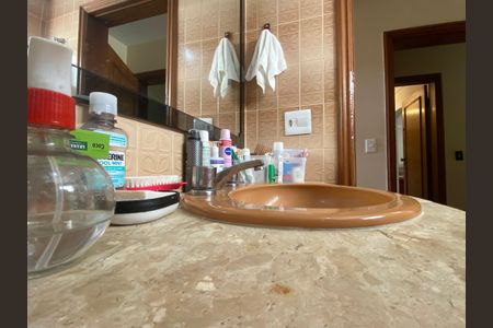 Apartamento à venda com 160m², 3 quartos e 2 vagasBanheiro 1