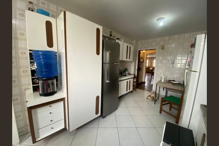 Apartamento à venda com 160m², 3 quartos e 2 vagasCozinha