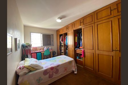 Apartamento à venda com 160m², 3 quartos e 2 vagasQuarto 3