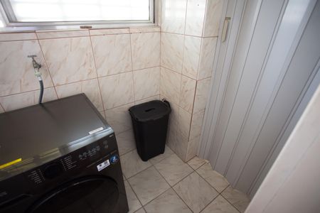 Apartamento à venda com 83m², 2 quartos e sem vagaÁREA DE SERVIÇO