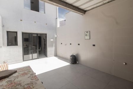 Casa à venda com 107m², 3 quartos e 1 vagaChurrasqueira
