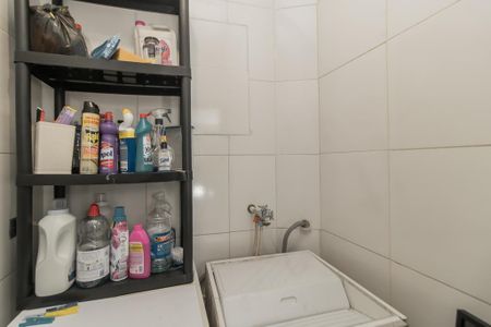 Casa à venda com 107m², 3 quartos e 1 vagaÁrea de Serviço