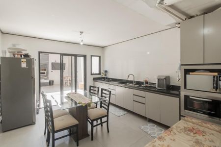 Casa à venda com 107m², 3 quartos e 1 vagaCozinha