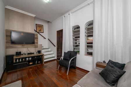 Casa para alugar com 91m², 2 quartos e 1 vaga Casa para alugar com 91m², 2 quartos e 1 vagaSala