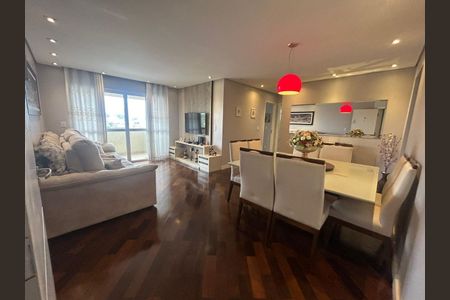 Apartamento à venda com 76m², 2 quartos e 2 vagasFoto 02