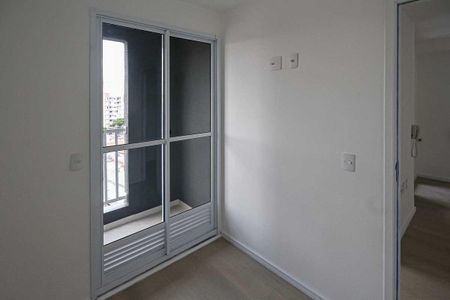 Apartamento para alugar com 32m², 2 quartos e sem vaga Apartamento para alugar com 32m², 2 quartos e sem vagaQuarto 02