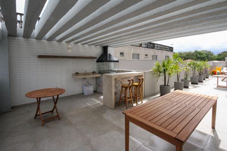 Apartamento para alugar com 32m², 2 quartos e sem vaga Apartamento para alugar com 32m², 2 quartos e sem vagaÁrea comum - Churrasqueira