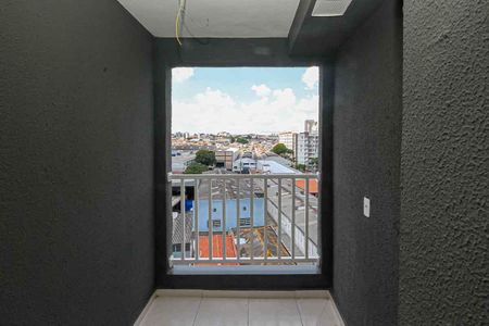 Apartamento para alugar com 32m², 2 quartos e sem vaga Apartamento para alugar com 32m², 2 quartos e sem vagaVaranda