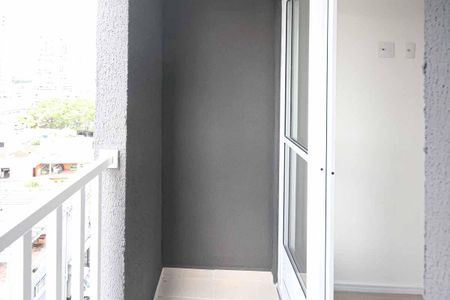 Apartamento para alugar com 32m², 2 quartos e sem vaga Apartamento para alugar com 32m², 2 quartos e sem vagaVaranda do Quarto 02