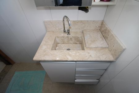 Casa à venda com 315m², 4 quartos e 8 vagasBanheiro