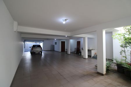 Casa à venda com 315m², 4 quartos e 8 vagasGaragem
