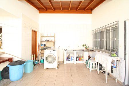 Casa à venda com 315m², 4 quartos e 8 vagasÁrea de Serviço