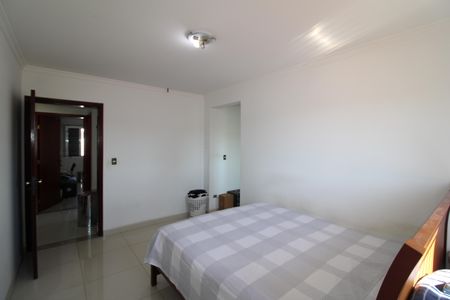 Casa à venda com 315m², 4 quartos e 8 vagasQuarto 1