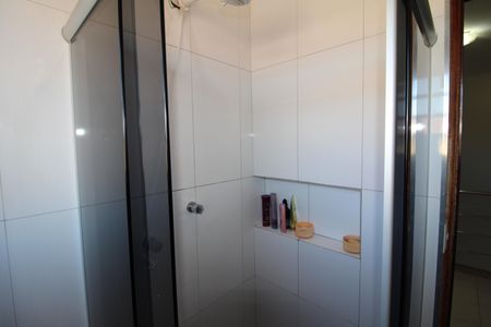 Casa à venda com 315m², 4 quartos e 8 vagasBanheiro