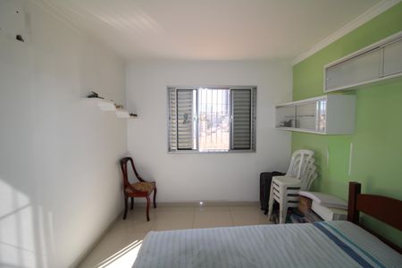 Casa à venda com 315m², 4 quartos e 8 vagasQuarto 2