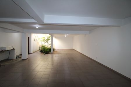 Casa à venda com 315m², 4 quartos e 8 vagasGaragem