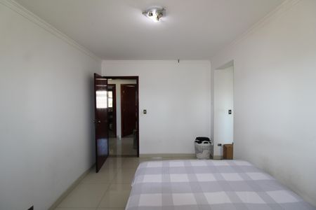 Casa à venda com 315m², 4 quartos e 8 vagasQuarto 1