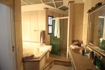 Apartamento para alugar com 355m², 4 quartos e 4 vagasQuarto 4 - Banheiro