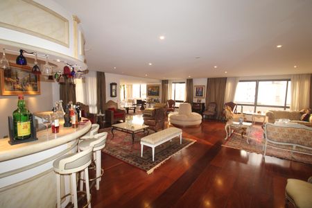 Apartamento para alugar com 355m², 4 quartos e 4 vagasSala