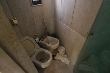 Apartamento para alugar com 355m², 4 quartos e 4 vagasQuarto 4 - Banheiro