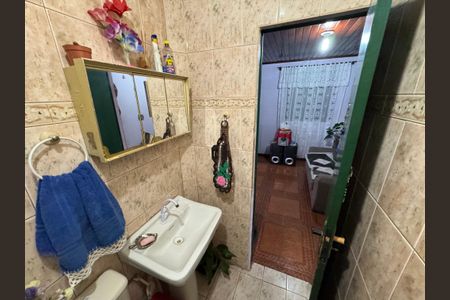 Casa à venda com 120m², 4 quartos e 1 vagaBanheiro