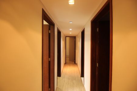 Apartamento à venda com 133m², 3 quartos e 1 vagaCorredor