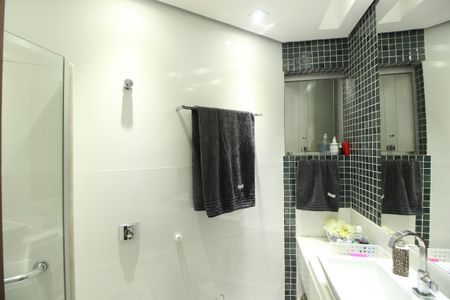 Apartamento à venda com 133m², 3 quartos e 1 vagaBanheiro 2