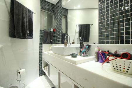 Apartamento à venda com 133m², 3 quartos e 1 vagaBanheiro 2