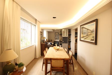 Apartamento à venda com 133m², 3 quartos e 1 vagaSala