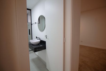 Apartamento à venda com 110m², 2 quartos e 1 vaga Apartamento à venda com 110m², 2 quartos e 1 vagaBanheiro da Suíte