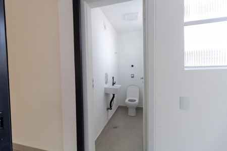 Apartamento à venda com 110m², 2 quartos e 1 vaga Apartamento à venda com 110m², 2 quartos e 1 vagaBanheiro de serviço