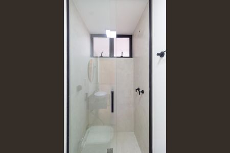 Apartamento à venda com 110m², 2 quartos e 1 vaga Apartamento à venda com 110m², 2 quartos e 1 vagaBanheiro do Corredor